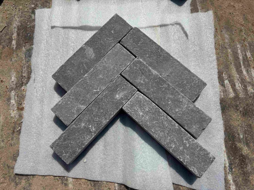 ANTIQUE GREY STONE PAVERS