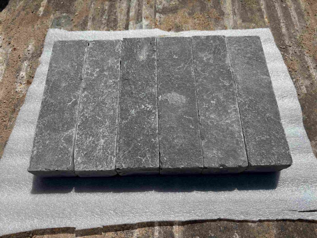 ANTIQUE GREY STONE PAVERS