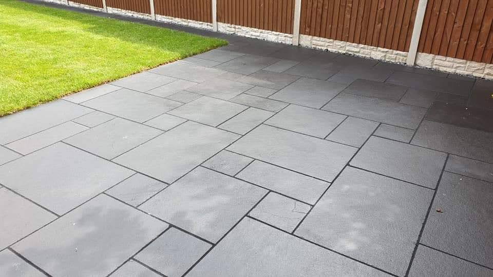 NATURAL PAVING STONE